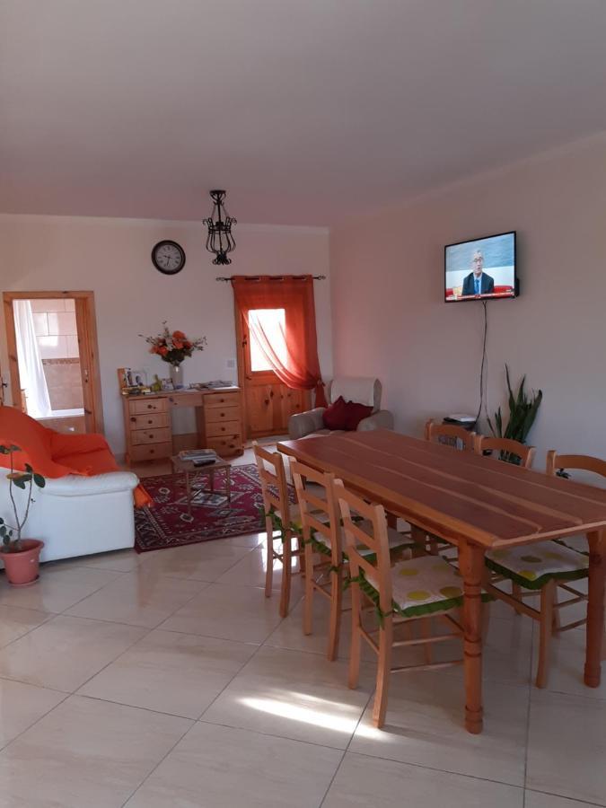 Tal-Marga B&B Qala Exterior photo